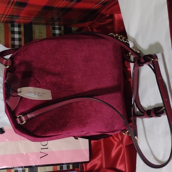 Victoria's Secret Burgundy Velvet Stud City Mini Backpack🎒Crossover Gold HW NWT - Picture 8 of 14
